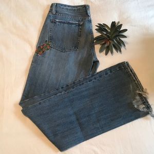 Miss Me Sz 29 Jeans with floral appliqué detail